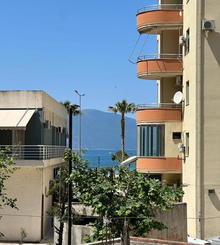Vlora Villa With Private Parking Exterior photo